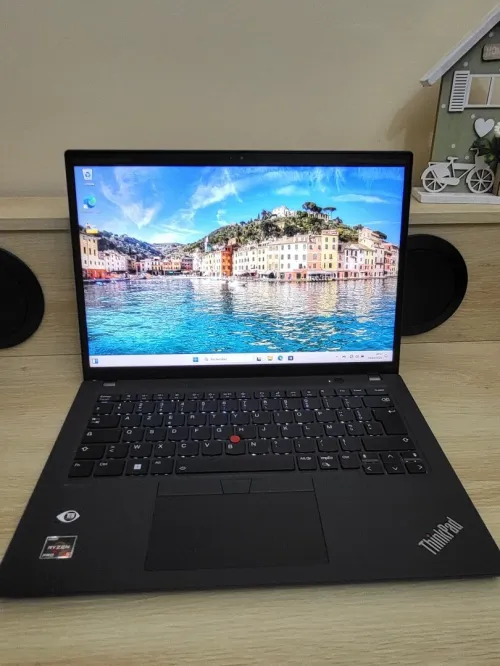 LENOVO THINKPAD T14s Tactile FHD | RYZEN 5 5650U 2.30GHz | 16GB RAM | 256GB NVME SSD