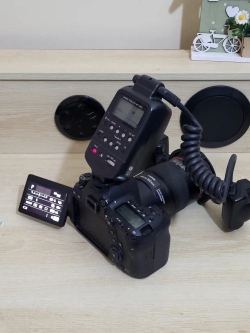 Canon MT-24EX Macro Twin Lite Flash détachable pour appareils photo canon Reflex et compacts