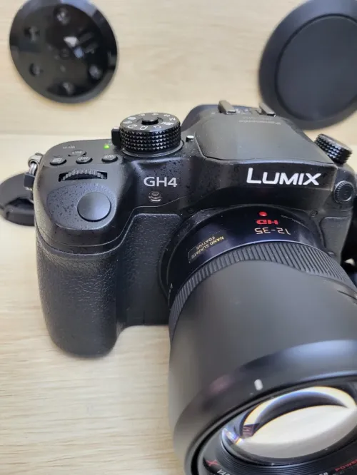 Hybride Panasonic Lumix GH4 vidéo en 4K/UHD + Lumix G X Vario 12-35mm f/2.8 ASPH Power OIS
