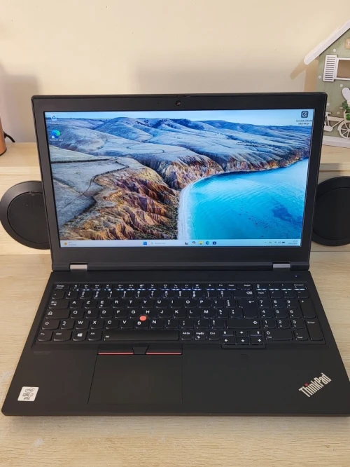 ThinkPad P15 | INTEL vPRO CORE i7-10850H | NVIDIA QUADRO T2000 4GB | 32GB RAM | 512GB NVMe | Workstation