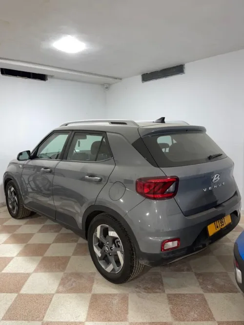 Hyundai Venue  2022 Full option carte grise Safia