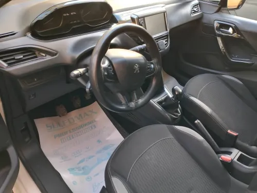 Peugeot 208 2016 Active Facelift
