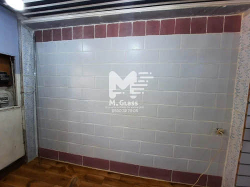 Les étagères murales en bois avec montage et déplacement 
