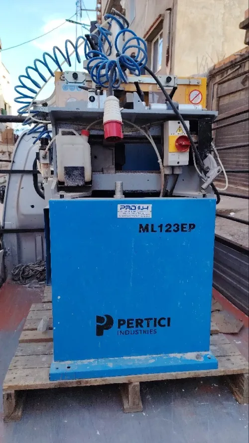 Machine menuiserie aluminium et PVC