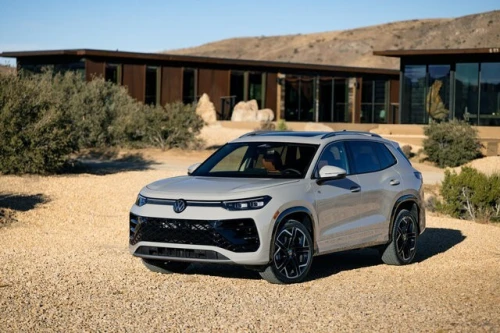 AILES AV TIGUAN 2025