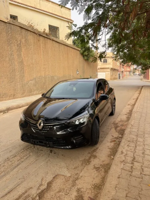 Renault Clio 5  2023 Intence