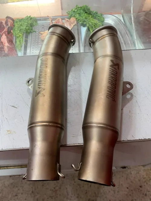 Akrapovic