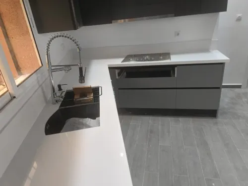 cuisine. Dressinge sur mesure