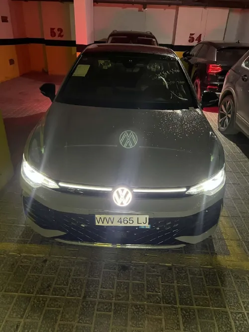 Volkswagen Golf 8 2025 R-Line