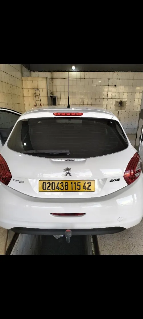 Peugeot 208 2015 Active Facelift