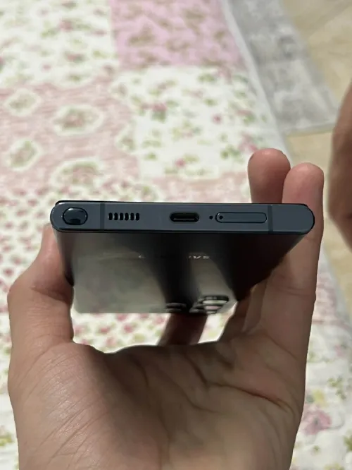 Samsung S22 Ultra  12 /256
