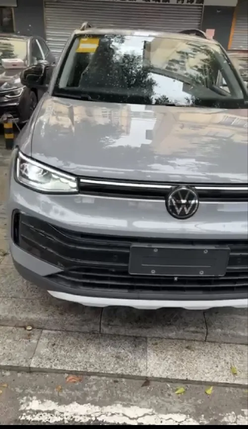 Volkswagen THARU 2025 XR