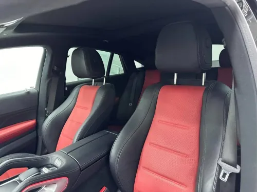 Mercedes GLE 300D 2024 .