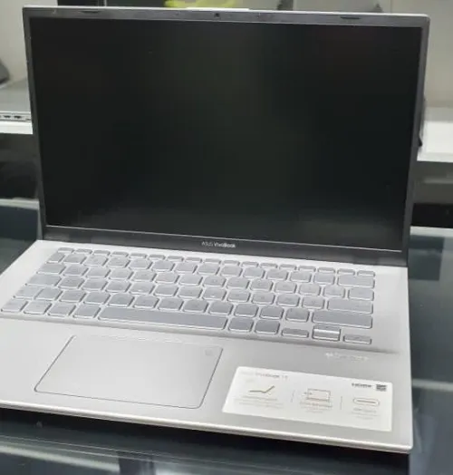PC Asus vivobook 14" 8GB 256GB