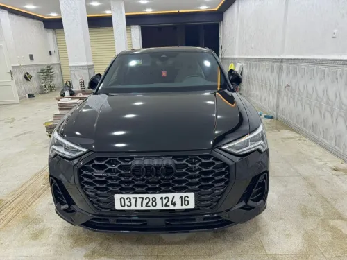Audi Q3 2024 Back black