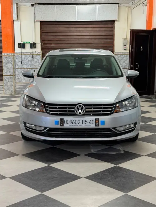 Volkswagen Passat 2015 Caraat
