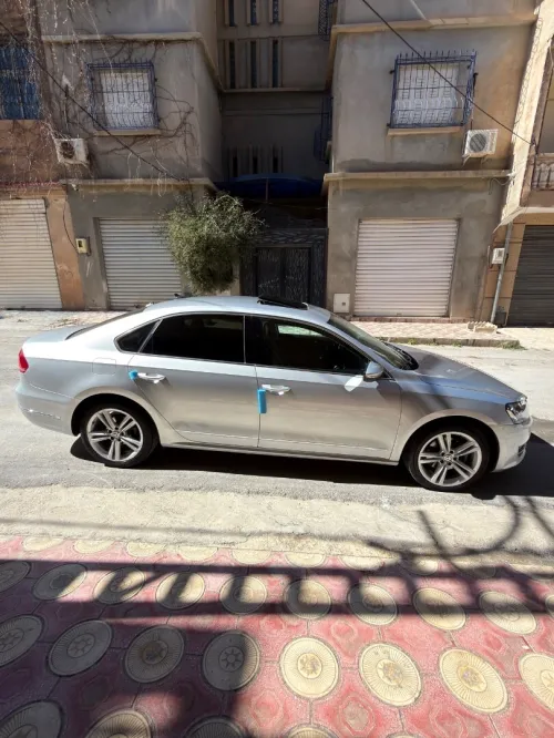 Volkswagen Passat 2015 Caraat