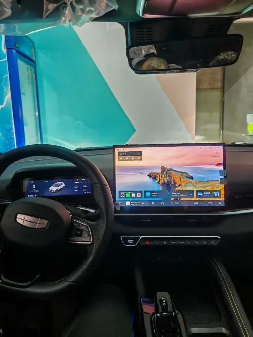 Geely Coolray 2025 full option