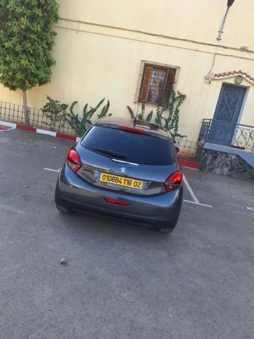Peugeot 208 2016 Allure