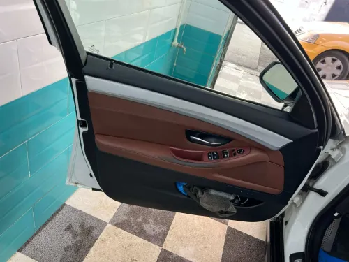 BMW Série 5 2013 525d sport