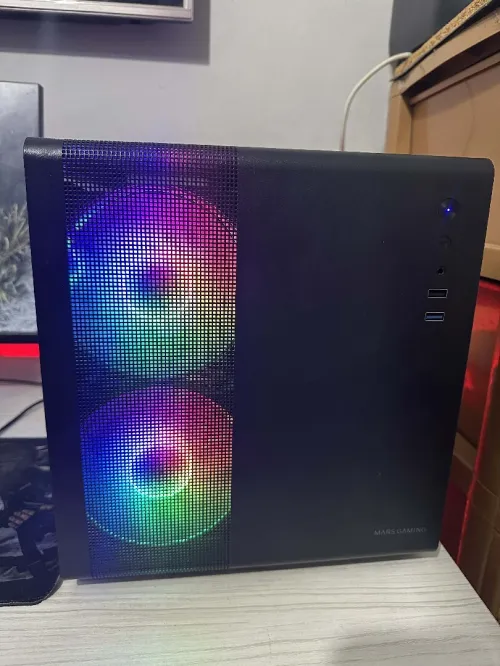 PC GAMER i3 14100 DDR5