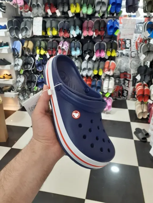 Crocs 