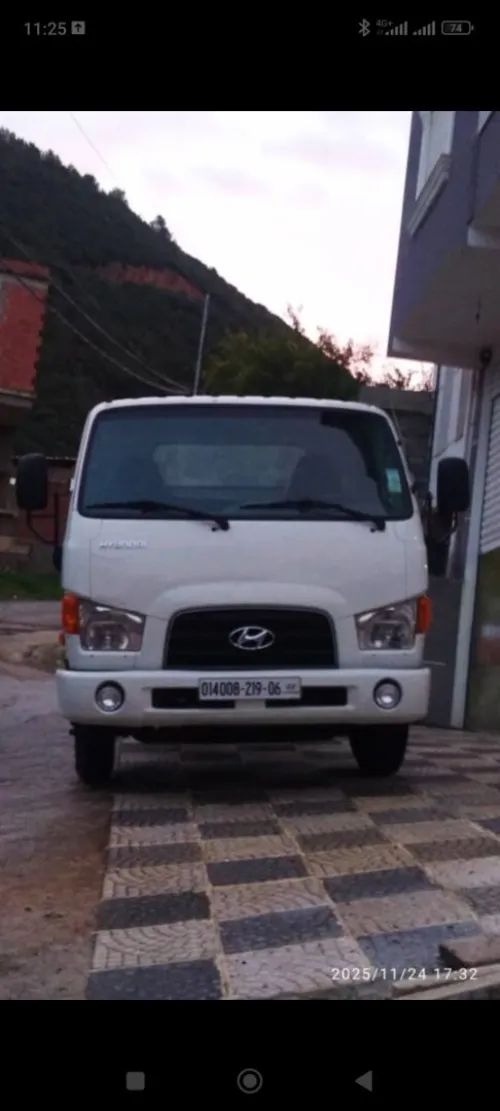 Hyundai Hd65 