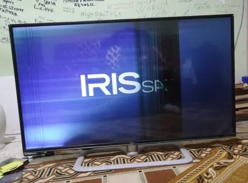 IRIS 42"