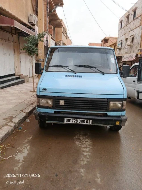 Peugeot J5 1996 