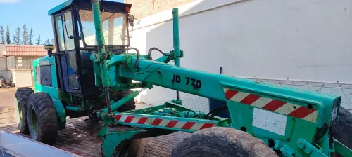 JOHNDEERE JD770 1992