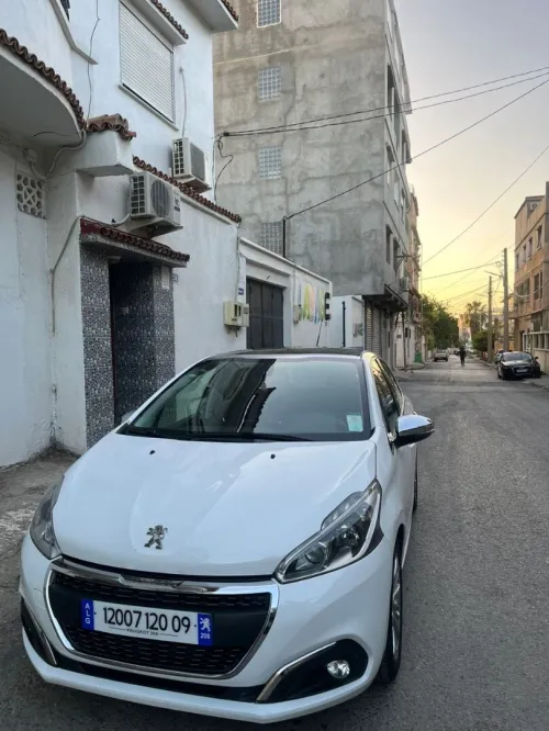 Peugeot 208 2020 Française
