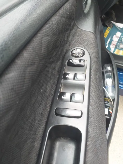 Peugeot 207 2008 207