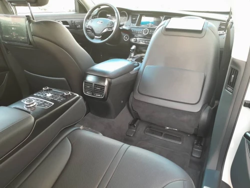 Kia QUORIS 2020 LIMOUSINE