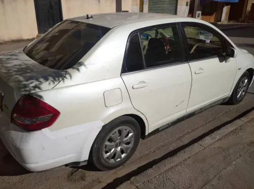 Nissan Tiida 5 portes 2008 Tiida 5 portes