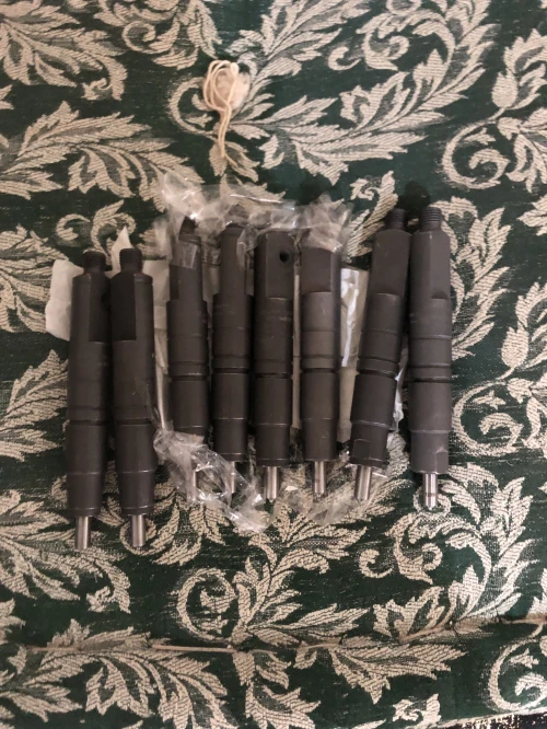 Lot 8 Injecteur BOSCH -