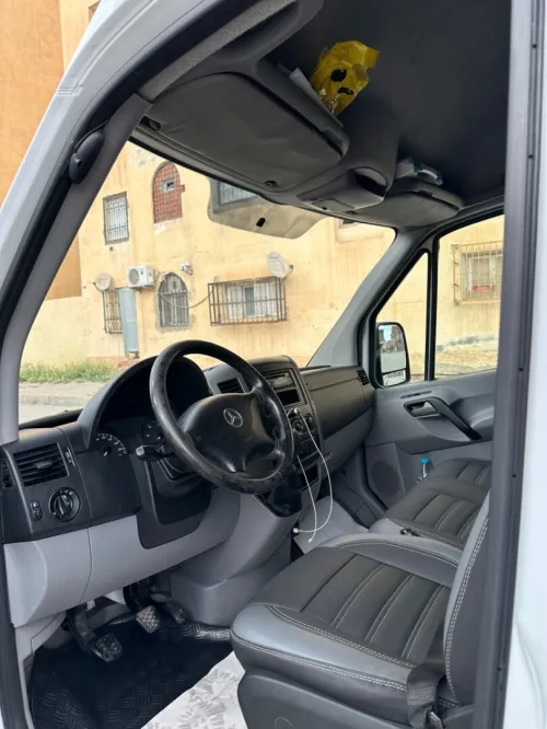 Mercedes Sprinter 2014 Surélevé chassis moyen