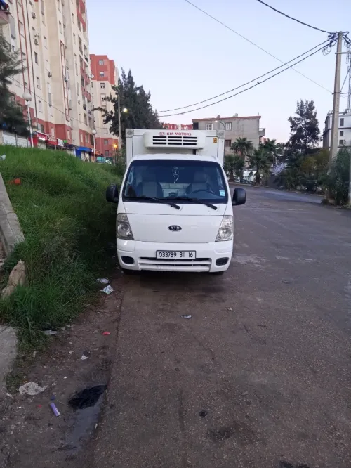 Kia K2700 frigo 2011