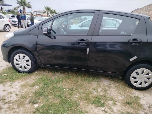 Toyota Yaris 2013 1 ère main