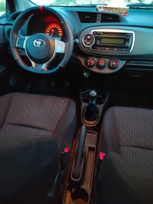 Toyota Yaris 2013 1 ère main أقبل التبادل