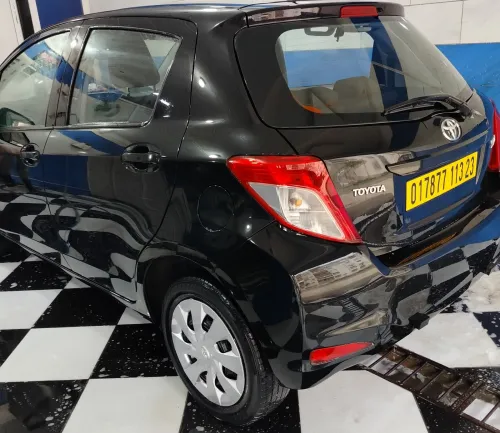 Toyota Yaris 2013 1 ère main