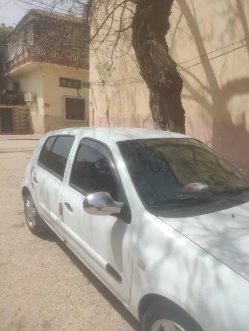 Clio compus Bey bey 2012 