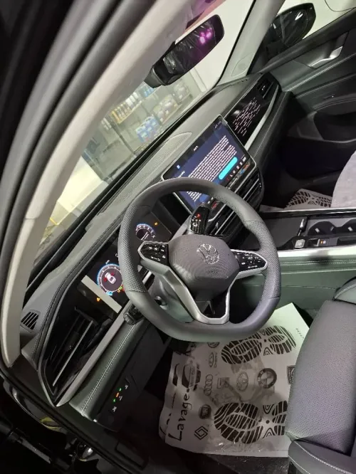 Volkswagen Passat 2025 PRO
