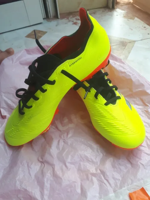 Solier adidas predator