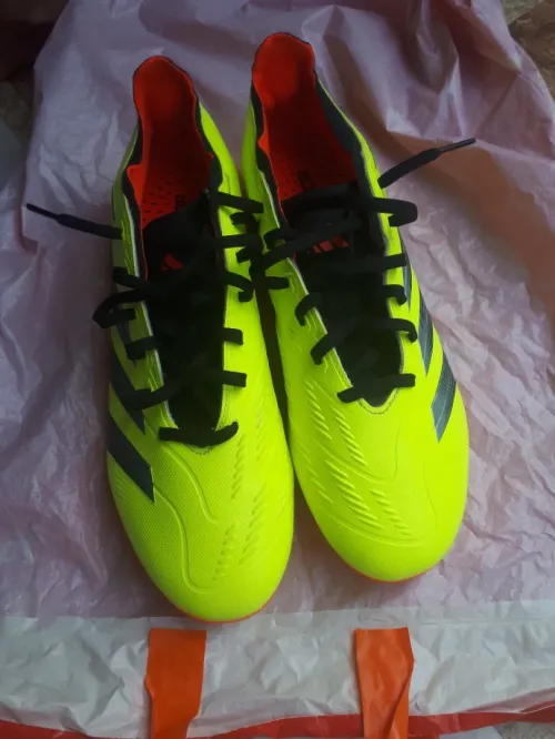 Solier adidas predator