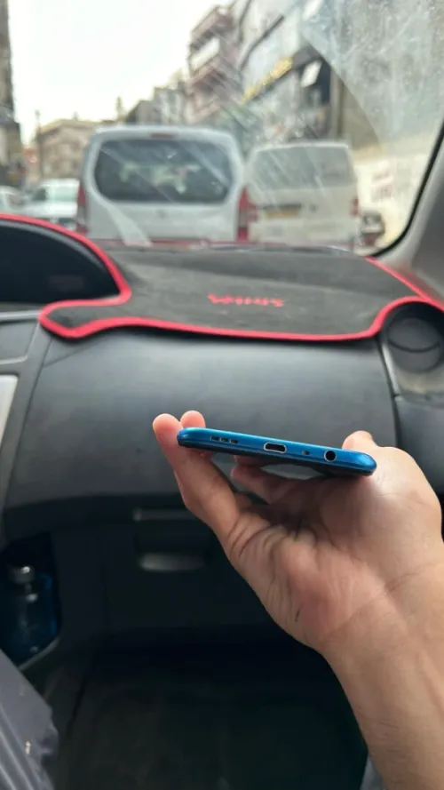 OPPO A16k, d'occasion comme neuf, avec sa boîte, très bonne état, sans fissure et sans défauts OPPO A16K