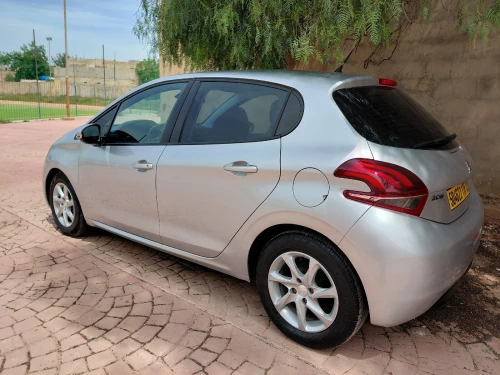 Peugeot 208 2018 Active Facelift