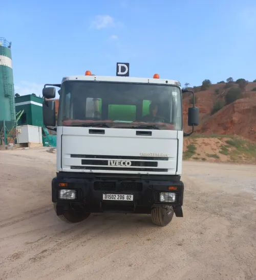 IVECO malaxeur  stetter Eurotrakker 2006