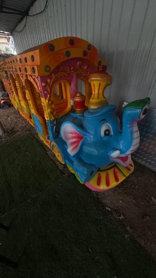 Train éléphant manège