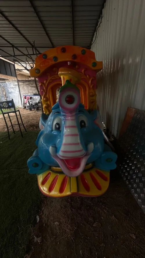 Train éléphant manège