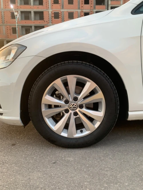 Volkswagen Golf 7 2017 Start